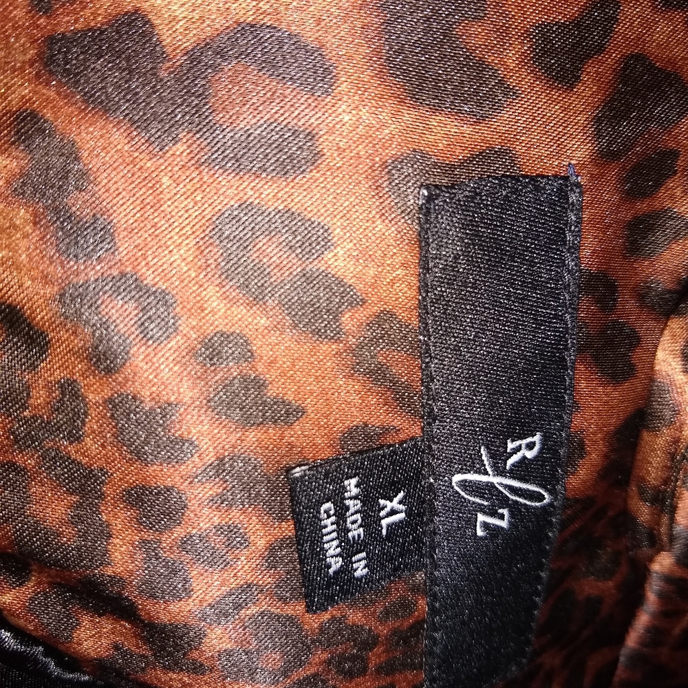 Coat - Picture 5 of 12